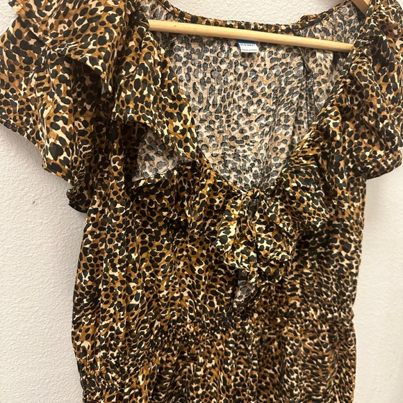 Old navy dress - Picture 3 of 6